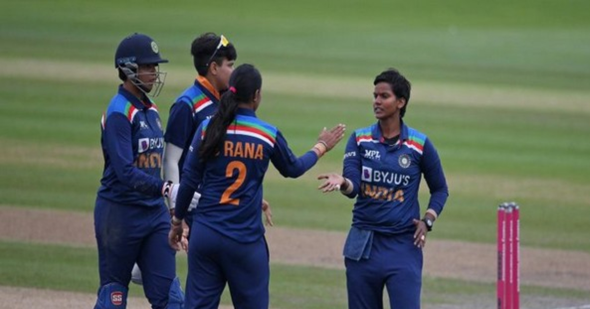 Poonam Yadav, Sneh Rana star as India defeat England in 2nd T20I